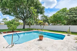 660 Azalea Ct, Plantation, FL 33317 - Photo 22