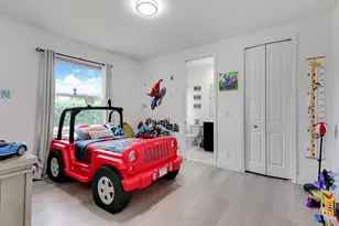 142 Brynhurst Ct, West Palm Beach, FL 33413 - Photo 36