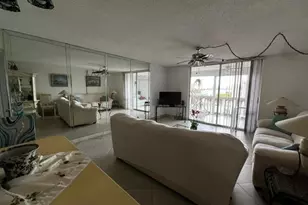 1001 NE 14th Ave, Hallandale Beach, FL 33009 - Photo 6
