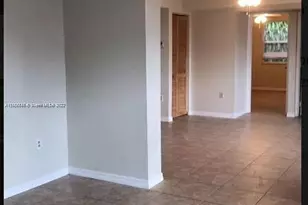 1546 NE 32nd St, Oakland Park, FL 33334 - Photo 12