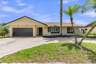 3905 E Woodscape Dr, Miramar, FL 33023 - Photo 2