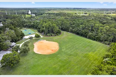 631 NE Muskrat Run, Port Saint Lucie, FL 34983 - Photo 32