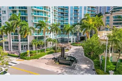 347 N New River Dr Drive E #706, Fort Lauderdale, FL 33301 - Photo 2