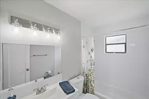 765 SE Floresta Dr, Port Saint Lucie, FL 34983 - Photo 20