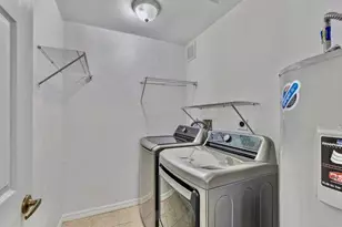 330 SW 2nd Ave, Hallandale Beach, FL 33009 - Photo 32