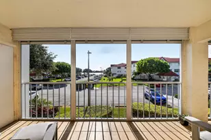 104 Half Moon Cir, Hypoluxo, FL 33462 - Photo 36