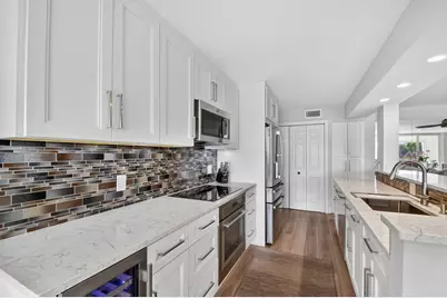 104 Half Moon Circle #D2, Hypoluxo, FL 33462 - Photo 16