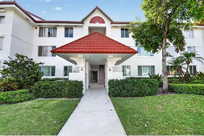 104 Half Moon Circle #D2, Hypoluxo, FL 33462 - Photo 1