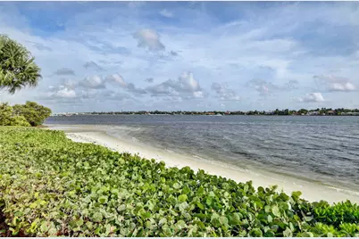 104 Half Moon Circle #D2, Hypoluxo, FL 33462 - Photo 58