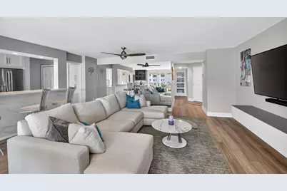 104 Half Moon Circle #D2, Hypoluxo, FL 33462 - Photo 6