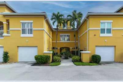 5015 Fairways Circle #107, Vero Beach, FL 32967 - Photo 2