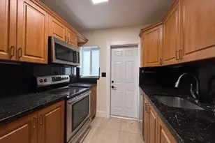 1621-1623 NE 16th Terrace NE, Fort Lauderdale, FL 33305 - Photo 22