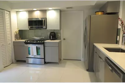 7875 La Mirada Drive, Boca Raton, FL 33433 - Photo 12