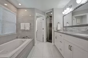 1916 NE 24th St, Wilton Manors, FL 33305 - Photo 26