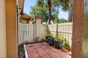 2808 S Carambola Cir Circle S, Coconut Creek, FL 33066 - Photo 28