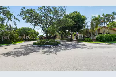 2808 S Carambola Cir Circle S #1980, Coconut Creek, FL 33066 - Photo 2