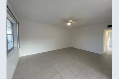 109 Salisbury E #109, West Palm Beach, FL 33417 - Photo 6
