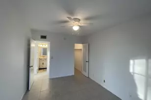 109 Salisbury E, West Palm Beach, FL 33417 - Photo 10
