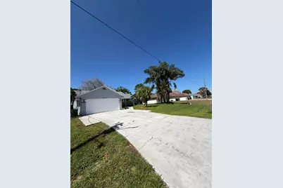 233 SW Chapman Avenue, Port Saint Lucie, FL 34984 - Photo 2