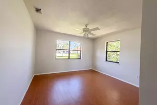 2026 Mark Dr, Lake Worth, FL 33461 - Photo 4