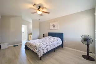13201 Glenmoor Dr, West Palm Beach, FL 33409 - Photo 20