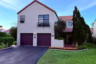 2057 Maplewood Dr, Coral Springs, FL 33071 - Photo 14