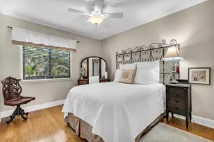 2057 Maplewood Dr, Coral Springs, FL 33071 - Photo 24