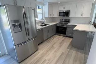 28 SW 9th Ave, Boca Raton, FL 33486 - Photo 2