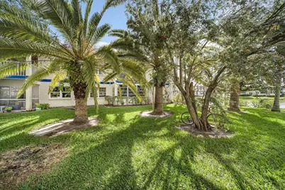 1507 SE Royal Green Circle #102, Port Saint Lucie, FL 34952 - Photo 16