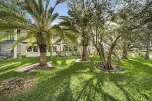 1507 SE Royal Green Cir, Port Saint Lucie, FL 34952 - Photo 16