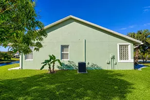 1168 Hatteras Cir, Greenacres, FL 33413 - Photo 2