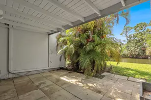 100 Sparrow Dr, Royal Palm Beach, FL 33411 - Photo 30