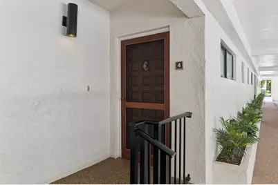 800 Andrews Avenue #4, Delray Beach, FL 33483 - Photo 2