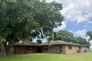 1631 SE 24th Blvd, Okeechobee, FL 34974 - Photo 2