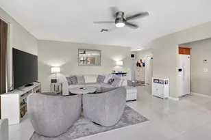 19181 Sabal Lake Dr, Boca Raton, FL 33434 - Photo 10