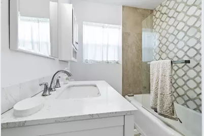 221 Princeton Drive, Lake Worth, FL 33460 - Photo 16