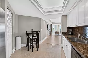 300 SE 5th Ave, Boca Raton, FL 33432 - Photo 14