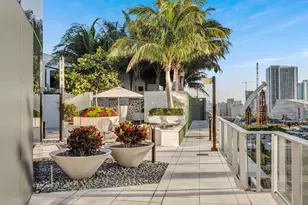 851 NE 1st Ave, Miami, FL 33132 - Photo 58
