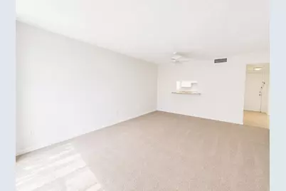 711 N Pine Island Road #204, Plantation, FL 33324 - Photo 6