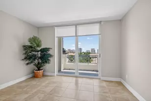 403 S Sapodilla Ave, West Palm Beach, FL 33401 - Photo 2