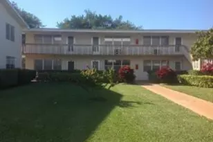 146 Canterbury, West Palm Beach, FL 33417 - Photo 1