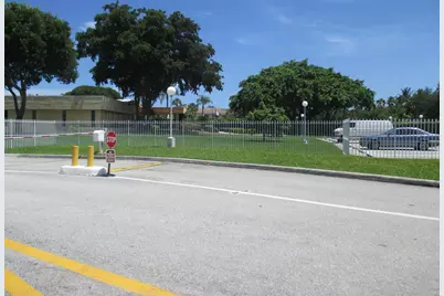 470 Executive Center Drive #2k, West Palm Beach, FL 33401 - Photo 32