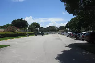 470 Executive Center Dr, West Palm Beach, FL 33401 - Photo 30