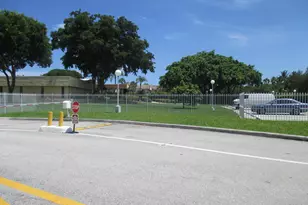 470 Executive Center Dr, West Palm Beach, FL 33401 - Photo 32