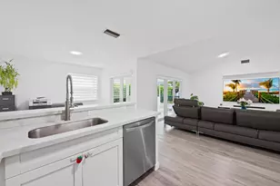 18833 Cloud Lake Cir, Boca Raton, FL 33496 - Photo 6