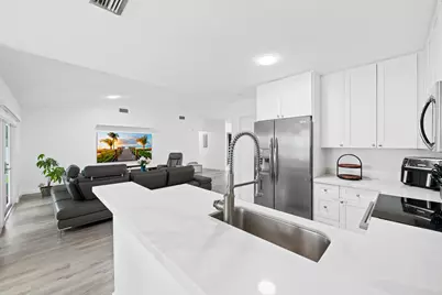 18833 Cloud Lake Circle, Boca Raton, FL 33496 - Photo 4