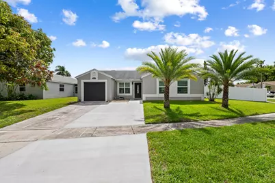 18833 Cloud Lake Circle, Boca Raton, FL 33496 - Photo 2