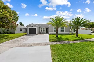 18833 Cloud Lake Cir, Boca Raton, FL 33496 - Photo 2