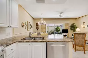77 Laurel Oaks Cir, Tequesta, FL 33469 - Photo 12