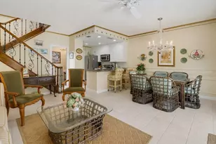 77 Laurel Oaks Cir, Tequesta, FL 33469 - Photo 2